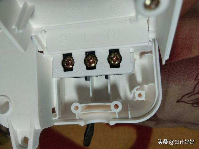 插板接线怎么接(插板连接电线正确方法)(2)