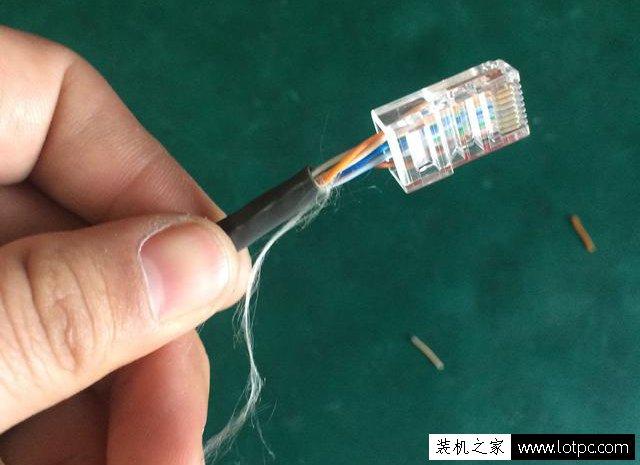 电脑网线水晶头接法图解教程（教你如何制作网线水晶头）(1)