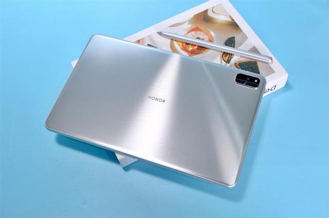 国产平板电脑哪个牌子好性价比高（三款极具性价比的平板电脑推荐）(2)