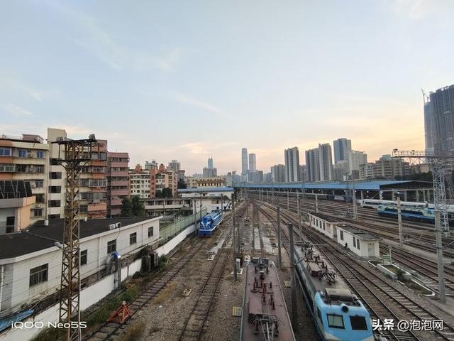iooqneo5se参数配置（iQOO Neo5S体验评测）(23)