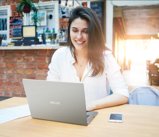 学生电脑笔记本哪一款性价比最高(适合学生党的四款轻薄本推荐)(4)