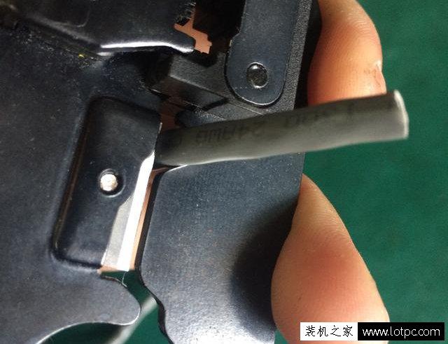 电脑网线水晶头接法图解教程（教你如何制作网线水晶头）(3)