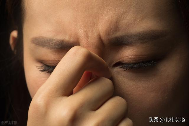 如何调整屏幕亮度（调节手机屏幕亮度的方法）(2)
