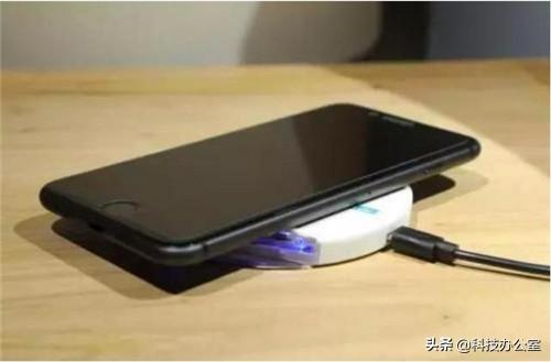 苹果手机怎么充电对电池好(iPhone手机充电方面的小技巧)(7)