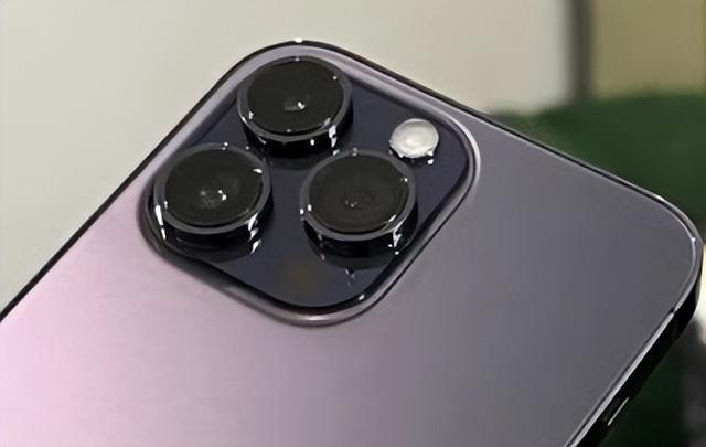 苹果手机哪款手机性价比高（现在更值得购买的3款iPhone）(3)