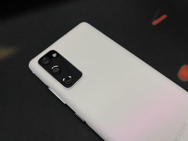 三星s20fe手机怎么样（三星galaxy s20 fe 5g值得购买吗）(8)
