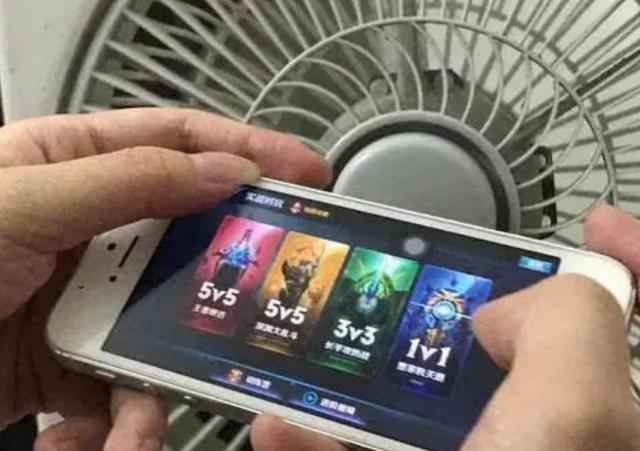 手机热是啥原因引起的（手机发烫的原因及处理方法）(3)