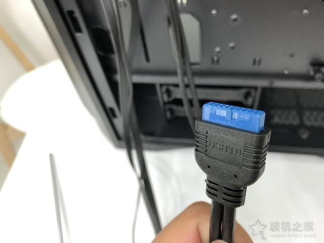 电脑主机怎么组装（diy电脑组装教程图解详细步骤）(81)