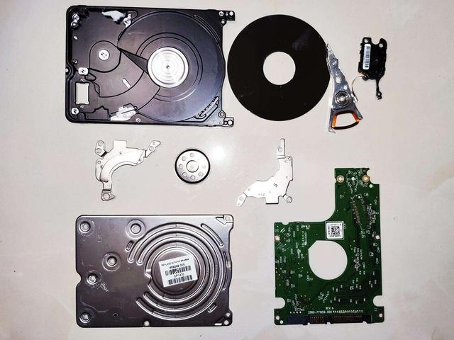 硬盘长什么样（电脑硬盘的基本知识）(3)