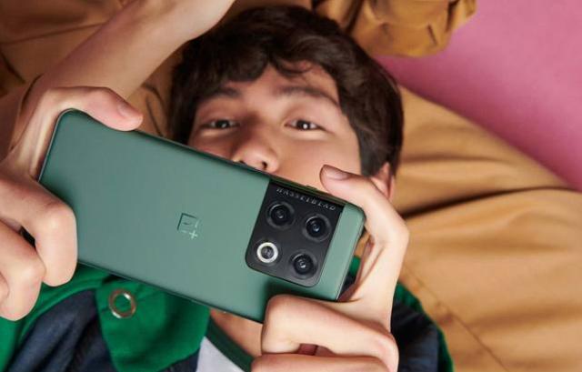 什么手机玩游戏性能好（既能打游戏又实用的4款手机推荐）(5)