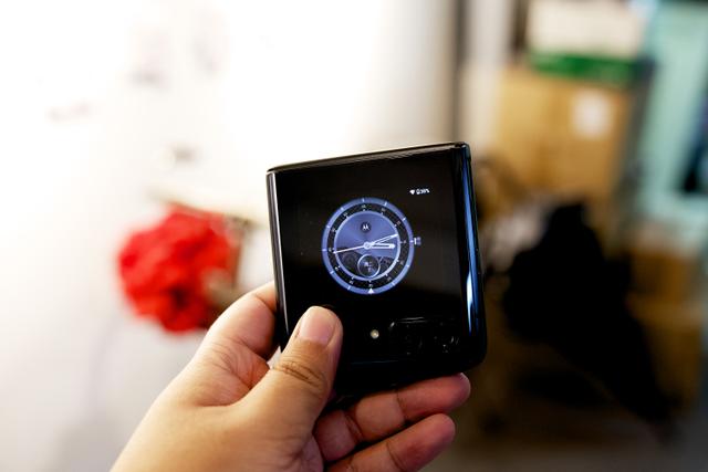 motorazr折叠手机怎么样（moto razr 2022深度评测）(5)