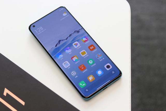 华为好还是小米好（华为和小米到底该怎么选）(1)