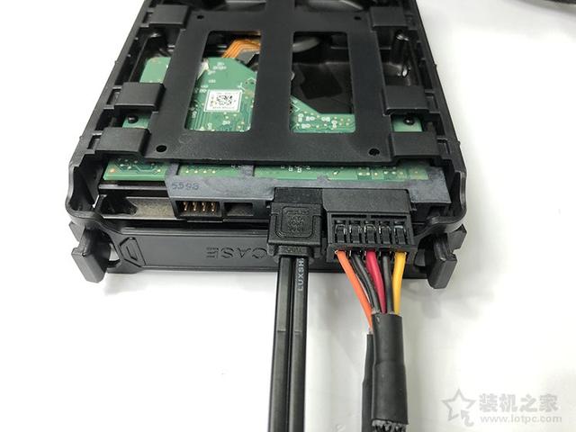 电脑主机怎么组装（diy电脑组装教程图解详细步骤）(76)