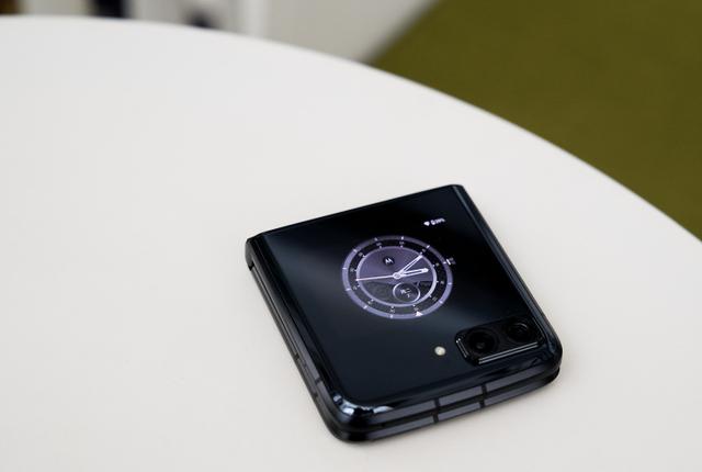 motorazr折叠手机怎么样（moto razr 2022深度评测）(3)