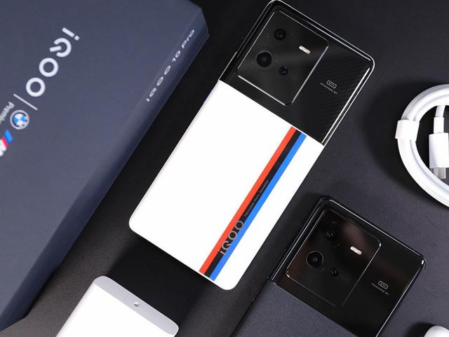 最耐用的手机有哪些（拍照好续航强性能好的4款手机推荐）(2)