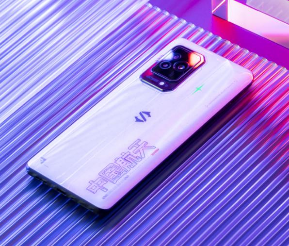 安卓手机哪个牌子好（安卓手机最新好评榜TOP10）(3)