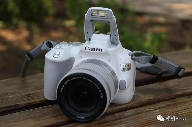 佳能200d二代参数配置（佳能eos200d二代值得购买吗）(1)