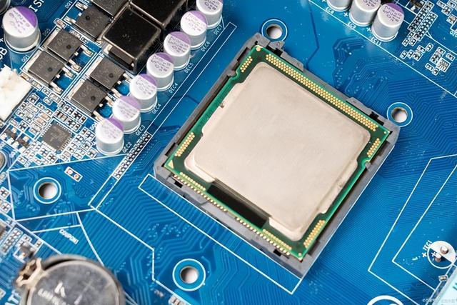 怎么看主板型号（电脑主板型号及参数详解）(1)