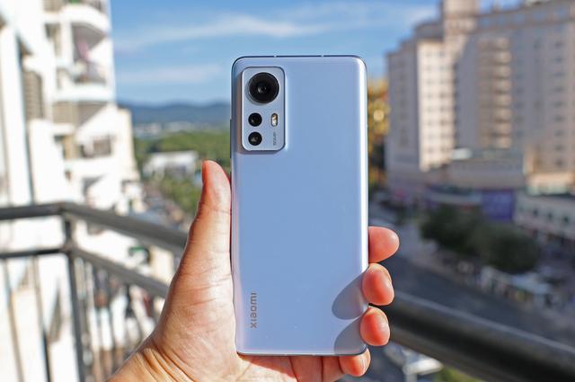 现在啥手机好而且不太贵(这3款手机目前公认“无差评”)(1)