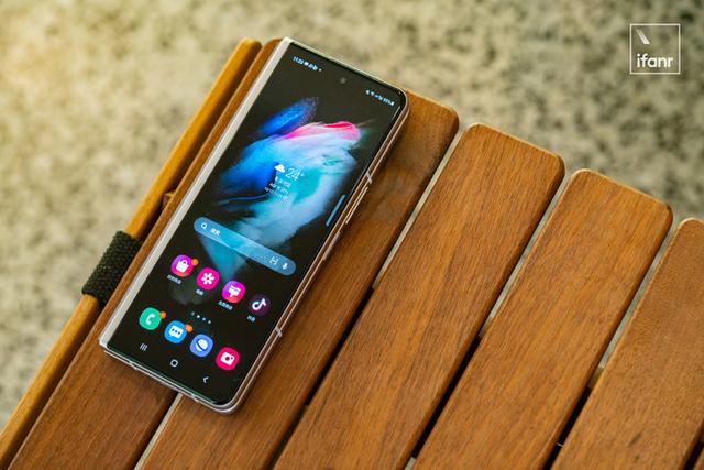 三星折叠手机fold3怎么样（三星折叠屏z fold 3真实使用感受）(8)