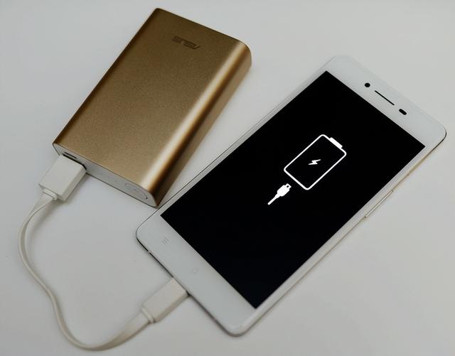 充电宝知名品牌有哪些(充电宝应该怎么买)(1)