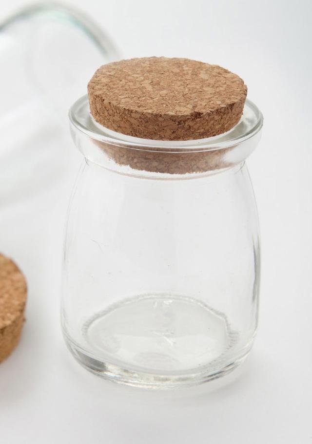 ps怎么抠图换背景透明（PS抠取透明玻璃瓶换背景的方法）(2)