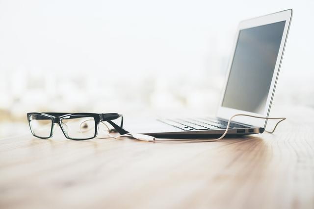 电脑插电用好还是不插电用好（关机对CPU是不是有损害）(2)