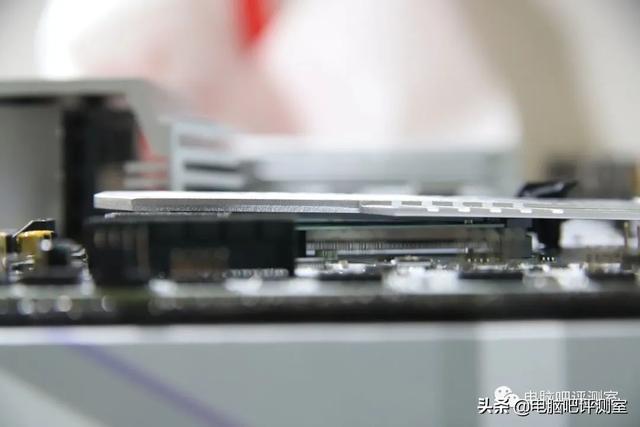 七彩虹电脑怎么样(七彩虹b660m gaming frozen测评)(12)