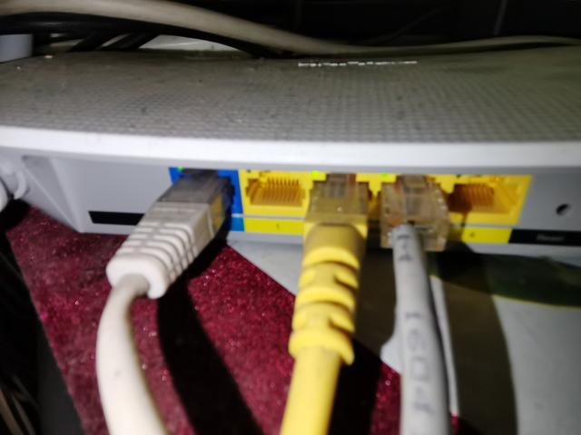 如何在手机上修改wifi密码（自己安装WiFi和改名改密码的方法）(2)