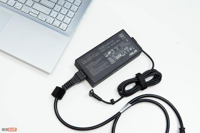 华硕显卡怎么样（华硕无畏Pro15 2022评测）(17)