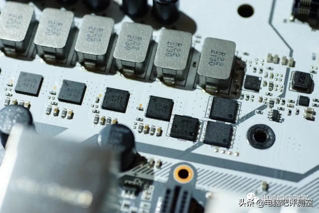 七彩虹电脑怎么样(七彩虹b660m gaming frozen测评)(20)