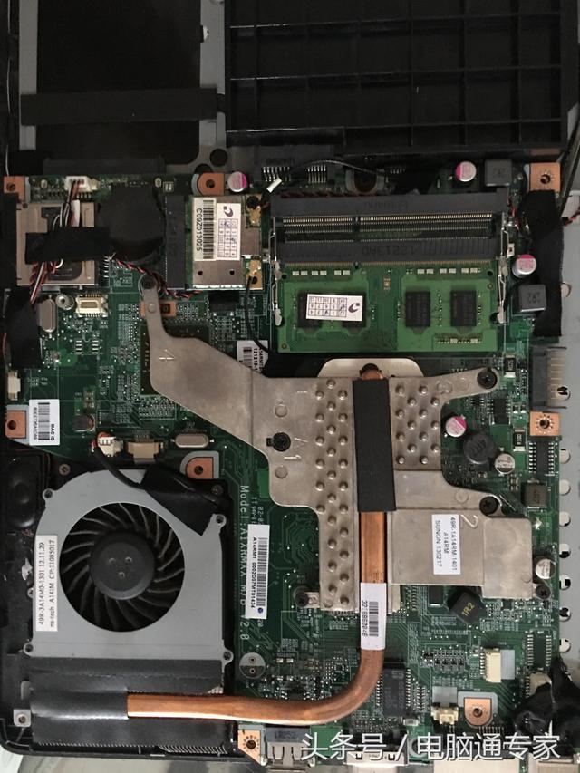 电脑清理灰尘怎么清理（电脑清灰的最佳方法）(2)