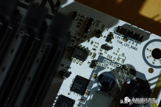 七彩虹电脑怎么样(七彩虹b660m gaming frozen测评)(23)