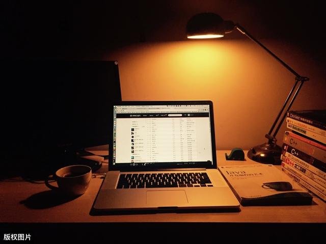 如何把电脑变成无线路由器（笔记本当无线路由器的详细操作方法）(1)