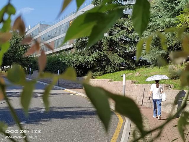 iqooz6手机参数配置(iqoo z6全面评测)(18)