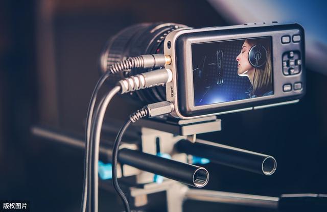 手机可以剪辑视频吗（手机剪辑视频配字幕最简单的方法）(1)