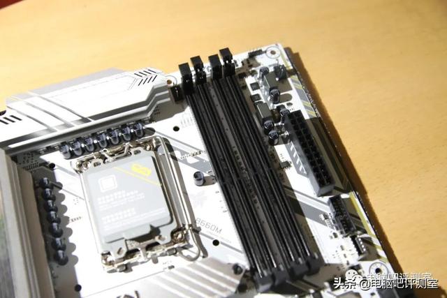 七彩虹电脑怎么样(七彩虹b660m gaming frozen测评)(4)