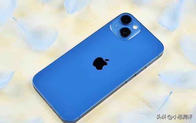 iphone13多少钱一台(苹果iPhone13跌至4899元)(2)