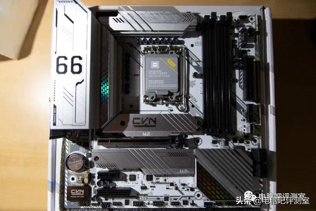 七彩虹电脑怎么样(七彩虹b660m gaming frozen测评)(1)