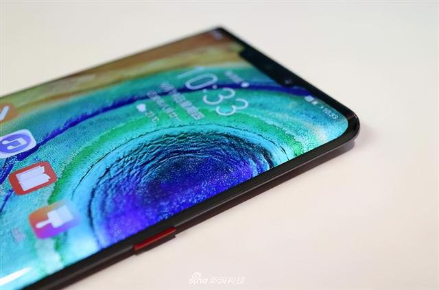 曲屏和直屏有什么区别（曲面屏对比直屏哪个好）(3)