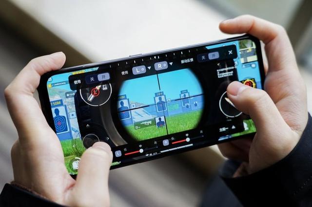 红魔是什么牌子的手机（红魔7氘锋透明版评测）(13)