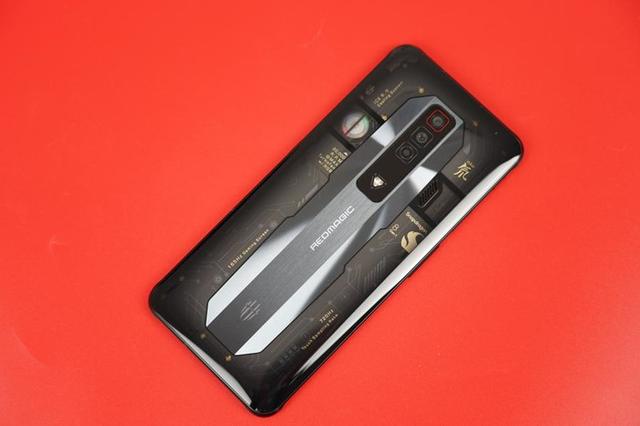 红魔是什么牌子的手机（红魔7氘锋透明版评测）(25)