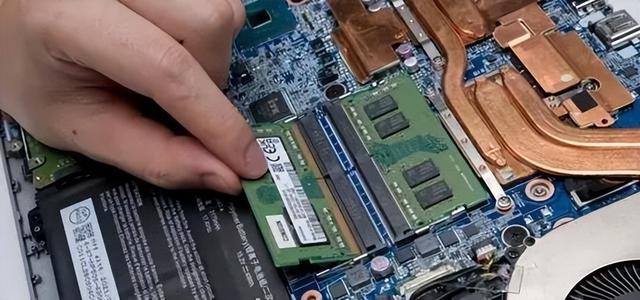 电脑突然死机是什么原因（电脑死机的原因及处理办法）(7)