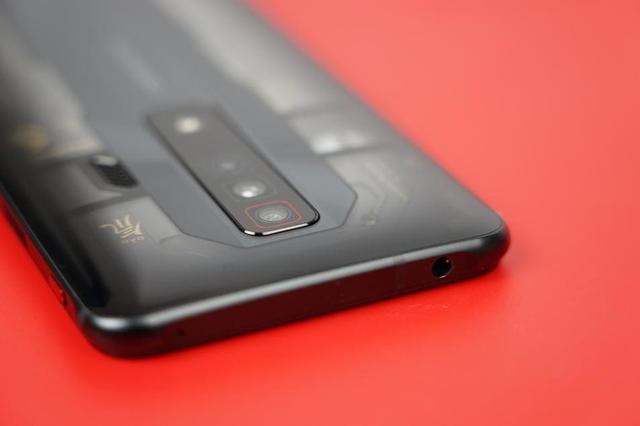 红魔是什么牌子的手机（红魔7氘锋透明版评测）(15)