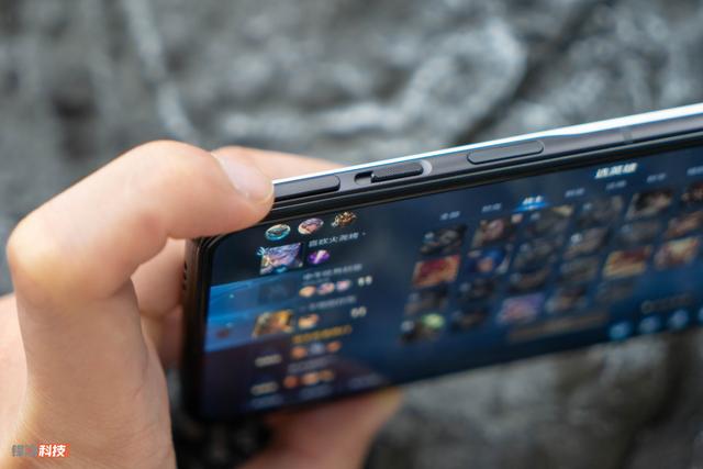 黑鲨手机怎么样（黑鲨5游戏手机评测）(8)