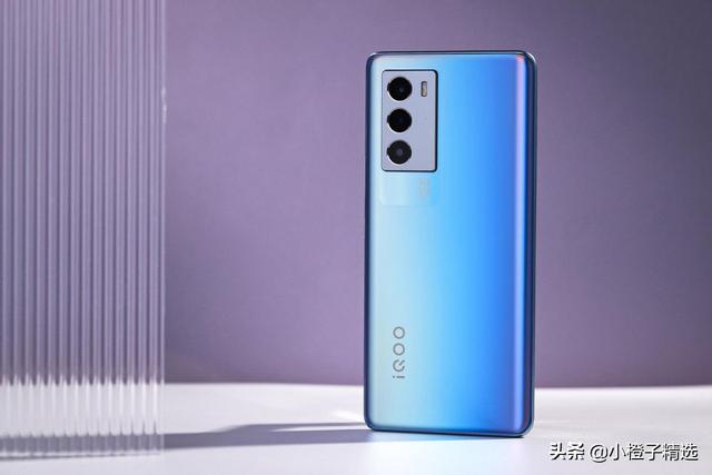 2500左右的手机哪个性价比最高（高手只推荐这几款真正的好货手机）(2)