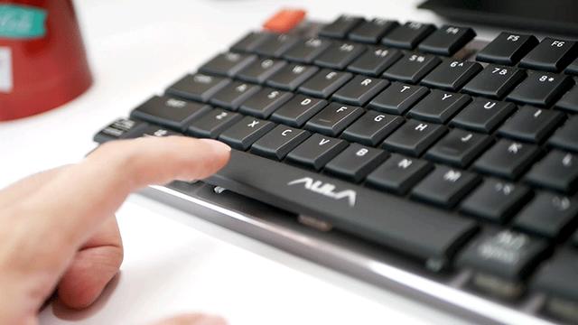 狼蛛机械键盘怎么样（狼蛛F2090超薄无线机械键盘体验）(16)