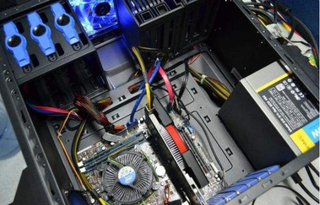 电脑开不了机如何修理（详解电脑黑屏开不了机解决方法）(4)