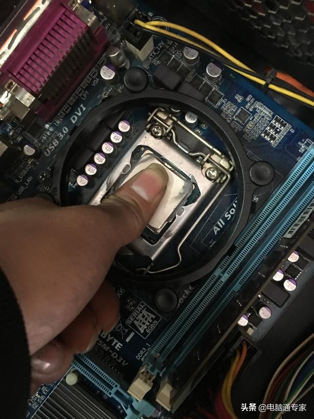 台式电脑启动不了怎么解决（台式电脑开机不显示处理方法）(4)