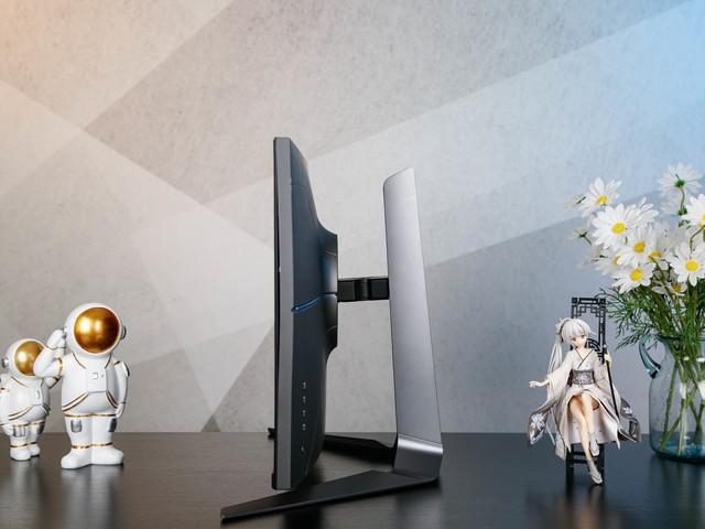 雷神显示器怎么样（雷神银翼显示器值不值得买）(13)